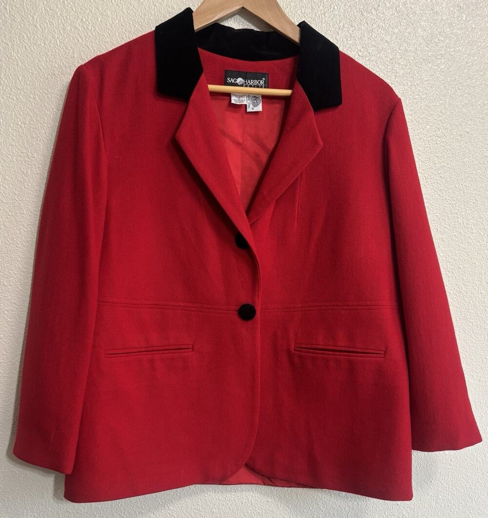Vintage Red 100% Wool Blazer Black Velvet Collar Old Money Women’s Size 12P